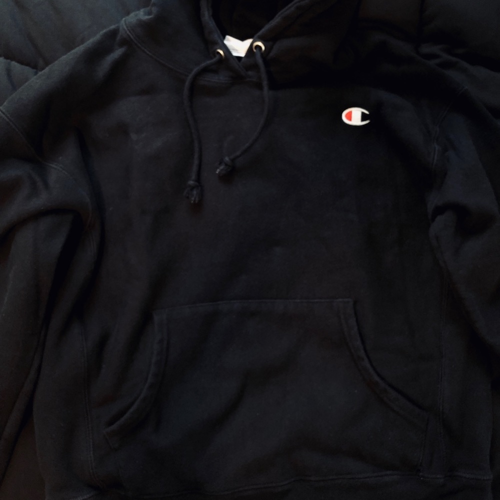 black champion hoodie sweatshirt